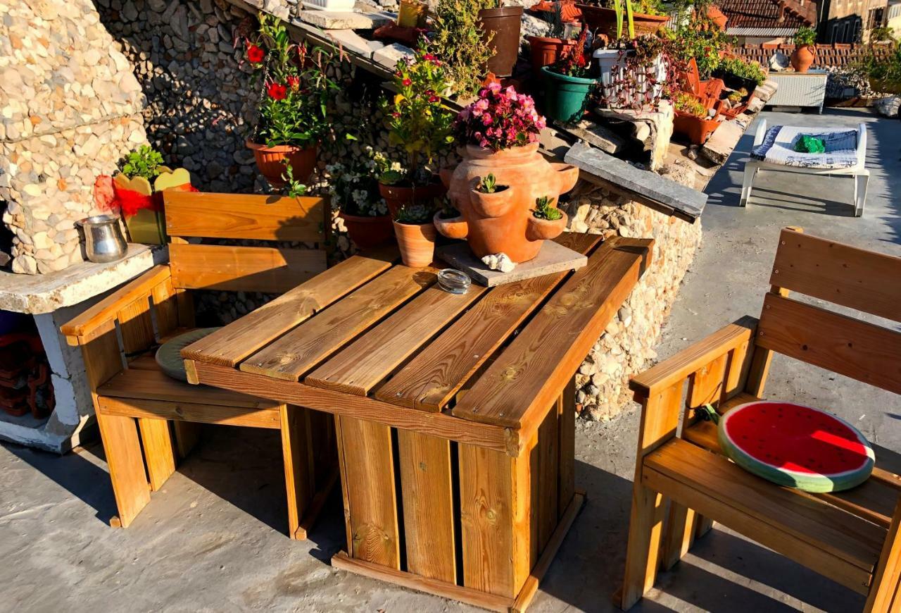 Guest House San Nikola Stari Grad  Exterior photo